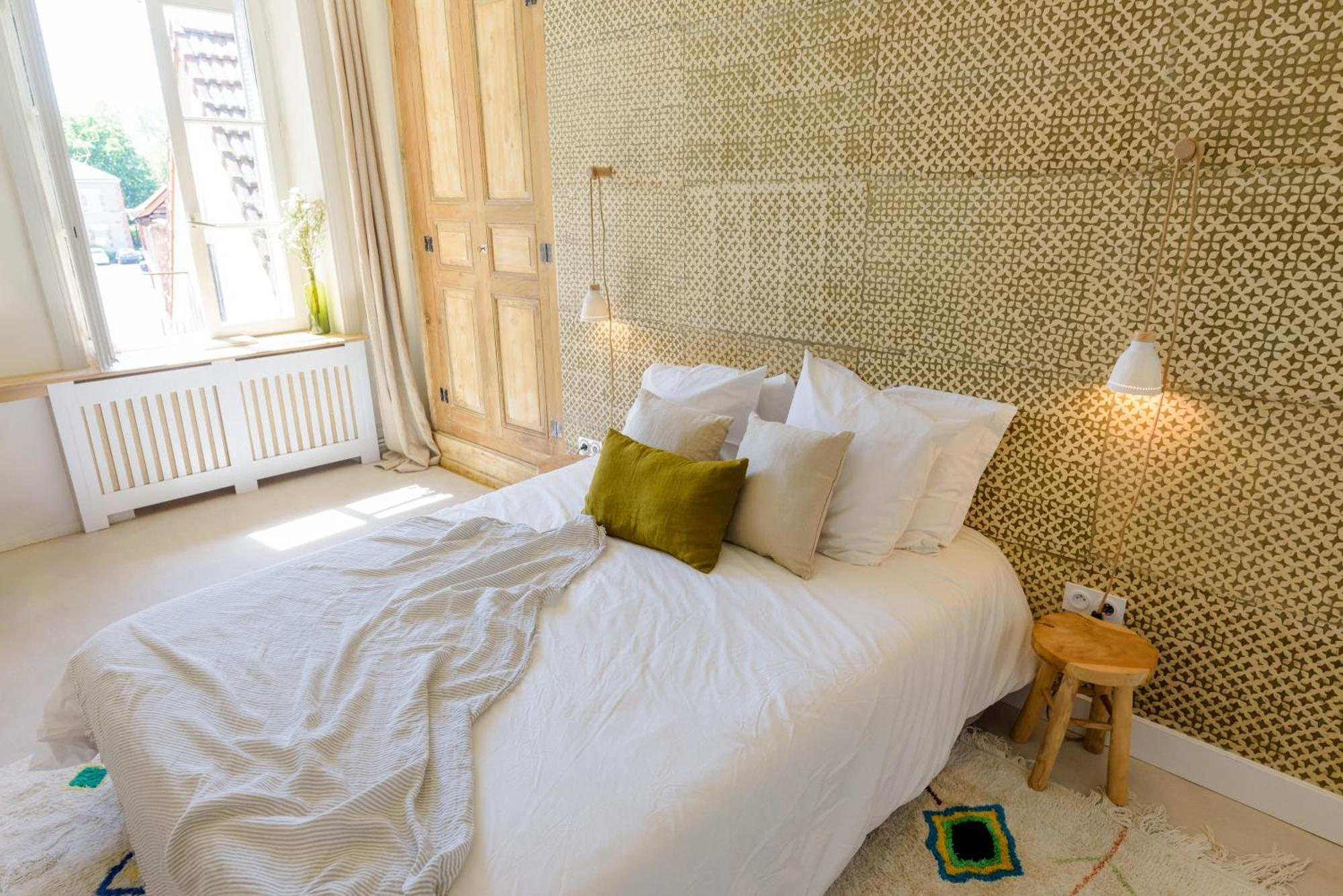 Hotel Aux Couleurs de Neuvy Extérieur photo